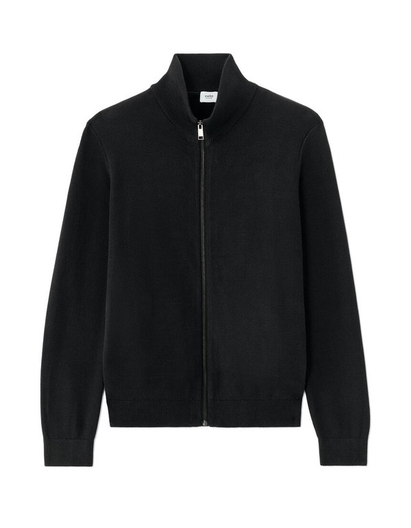 Les cardigans homme : style, confort et tendance à découvrir